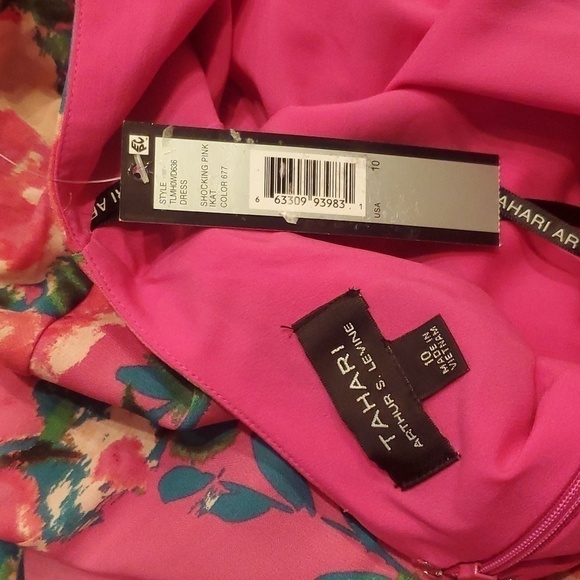 NWT Tahari Floral dress Long Sleeve Floral Print Surplus with Prairie Skirt 10 - Picture 6 of 12